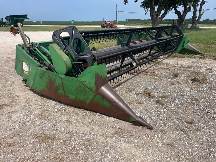 john-deere-920-image-1