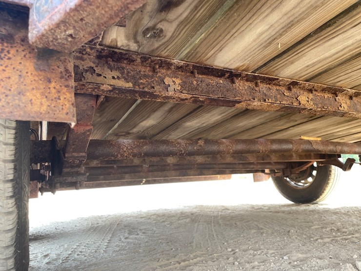 #222-•-2017-12'-tandem-axle-high-side-sport-warrior-trailer-(has-mn-title)-image-50