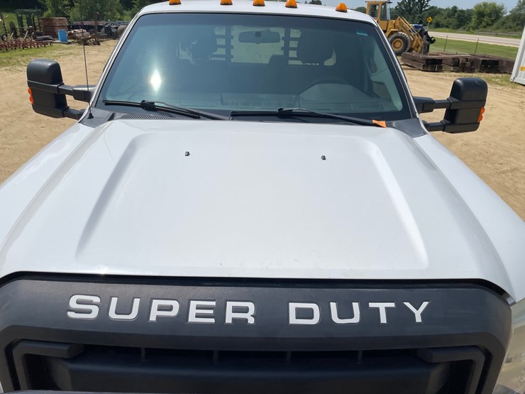 2015-ford-f550-image-12