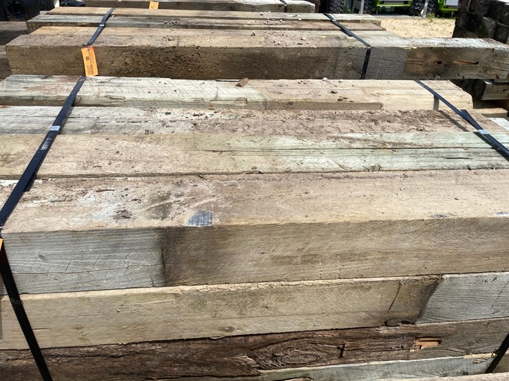 #3606-•-bundle-of-used-guard-rail-posts-image-7
