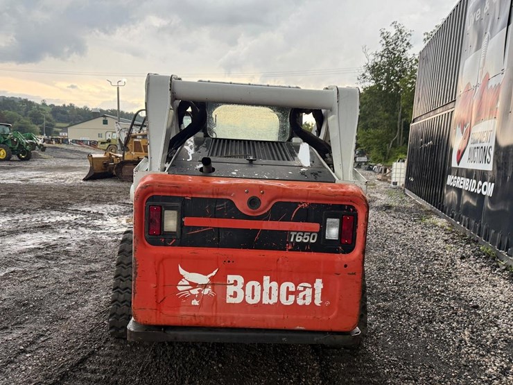 2011-bobcat-t650-image-3