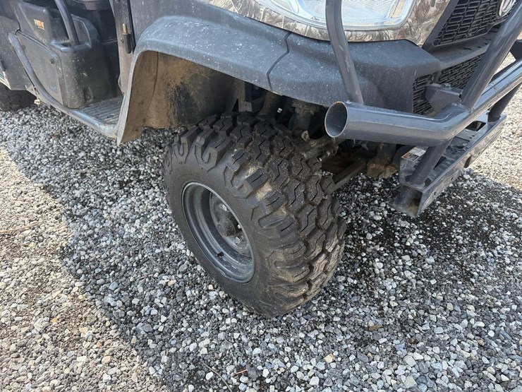 2023-kubota-rtvx1140-image-9