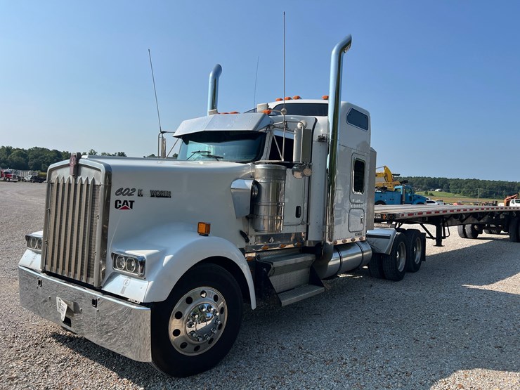 2005-kenworth-w900-image-3