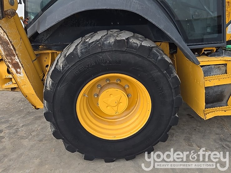 2014-deere-310sk-image-12