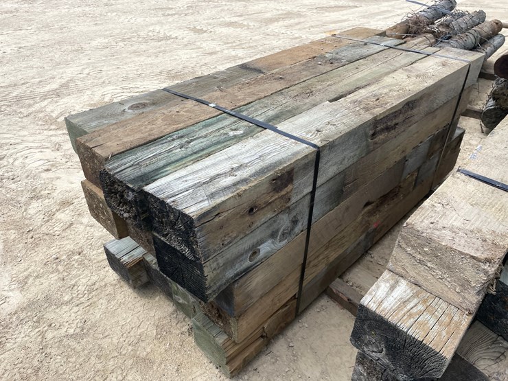 #3605-•-bundle-of-used-guard-rail-posts-image-4