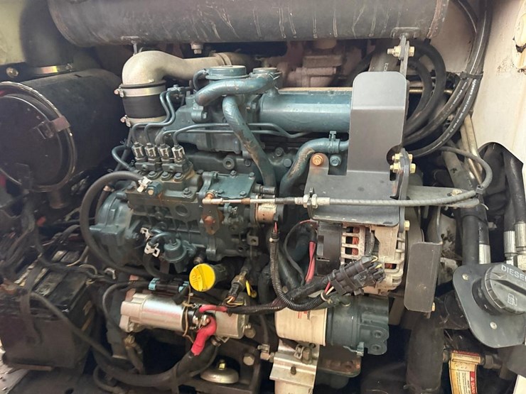 2011-bobcat-t650-image-15