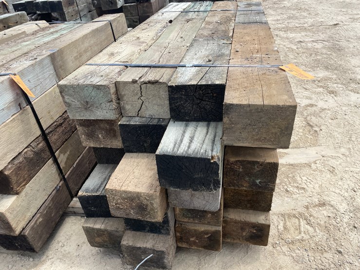 #3605-•-bundle-of-used-guard-rail-posts-image-9