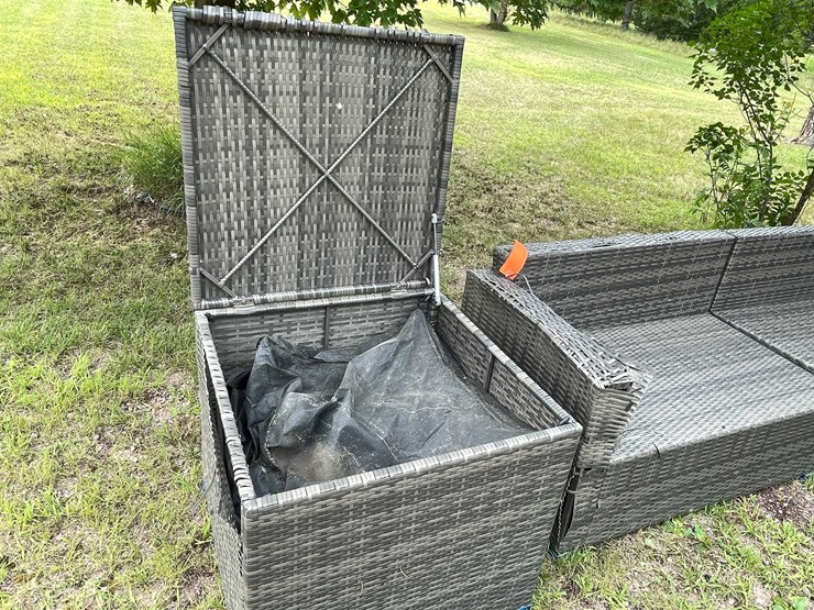 #5746-•-outdoor-furniture-image-8