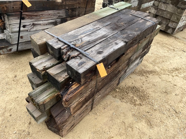 #3626-•-bundle-of-used-guard-rail-posts-image-2