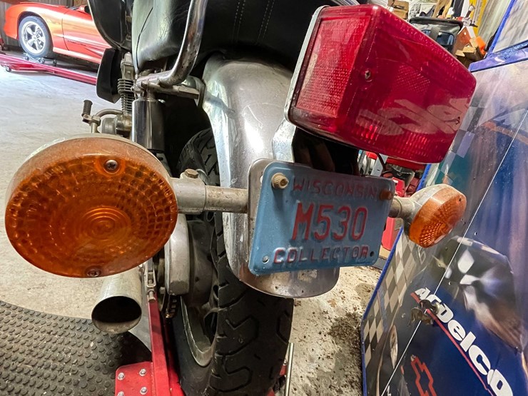 #5705-•-1981-honda-cb-750-custom-(title-in-delay)-image-19