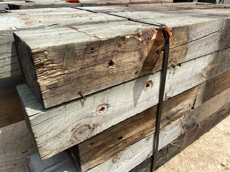 #3604-•-bundle-of-used-guard-rail-posts-image-11