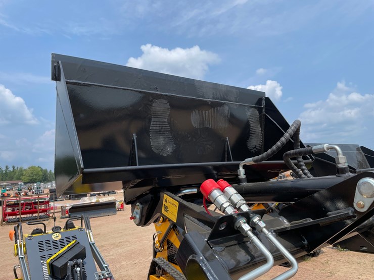 #5596-•-mms-sl-323tz-mini-skid-steer-loader-(mosinee,-wi)-image-6