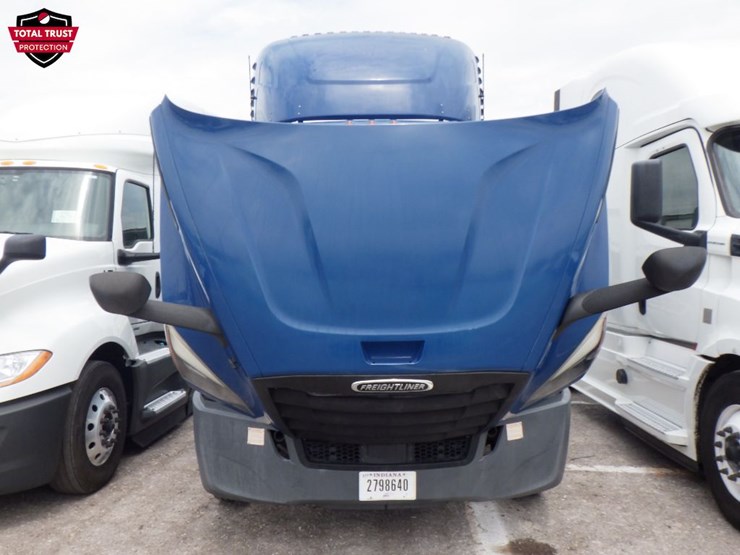 2020-freightliner-cascadia-116-image-19