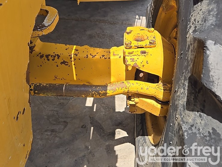 2012-deere-310sk-image-19