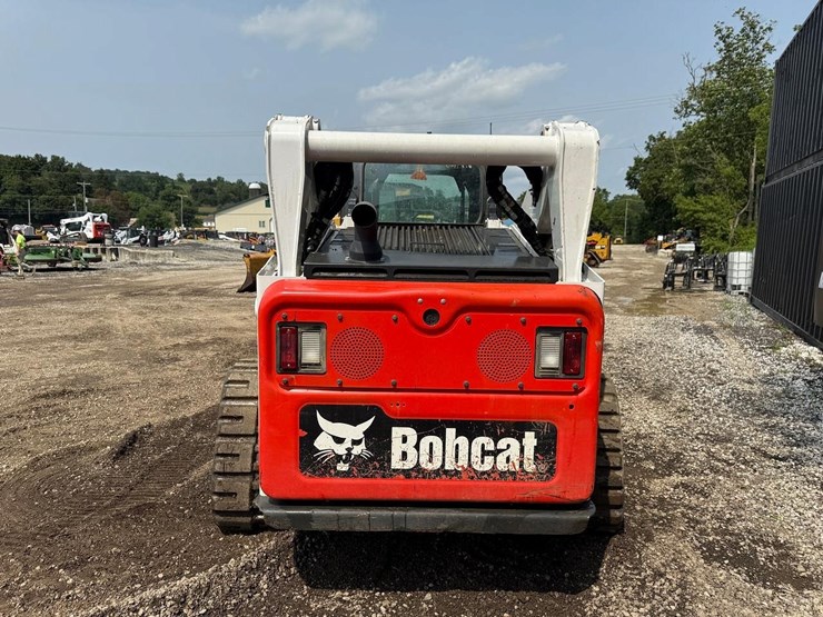 2023-bobcat-t770-image-3