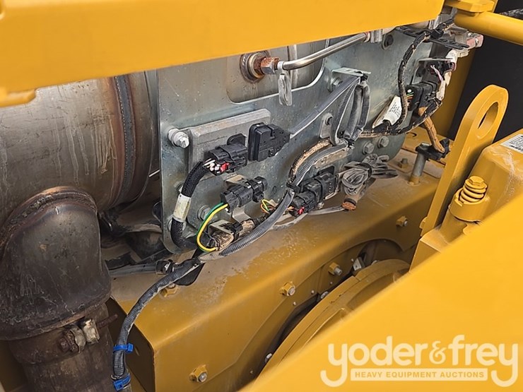 2019-caterpillar-336-image-52