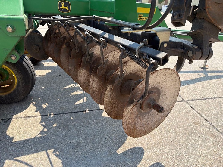 john-deere-637-image-25