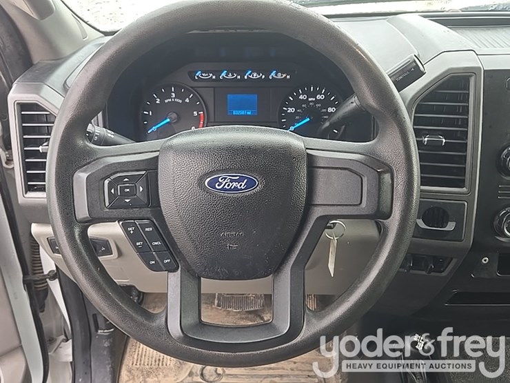 2017-ford-f550-image-43