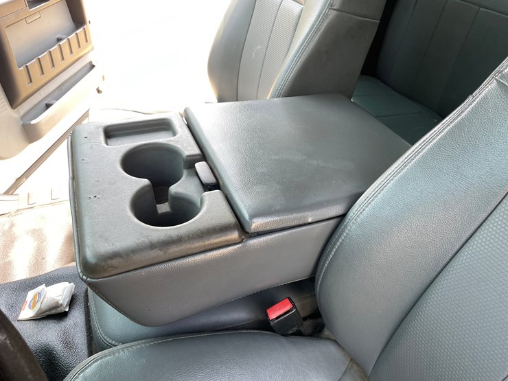 2015-ford-f550-image-47