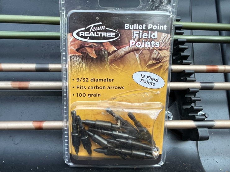 #5715-•-hoyt-usa-bow-image-11