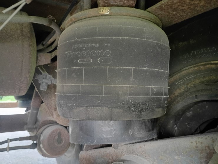2000-utility-van-image-20