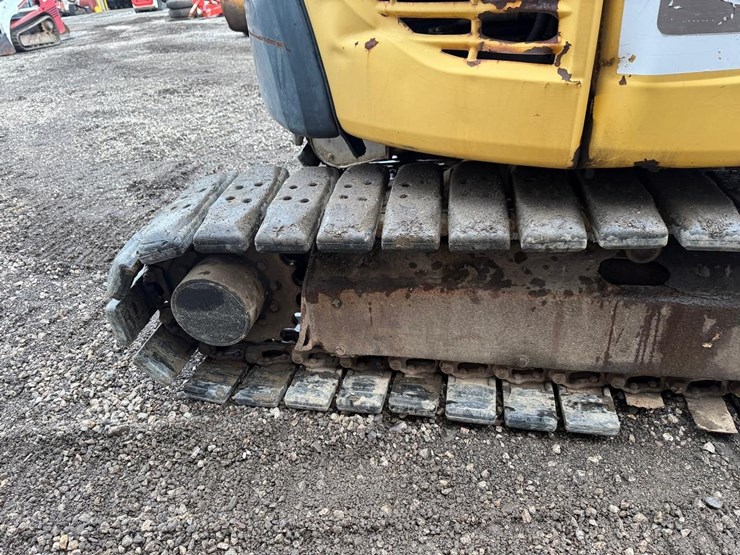 2005-komatsu-pc50mr-2-image-12
