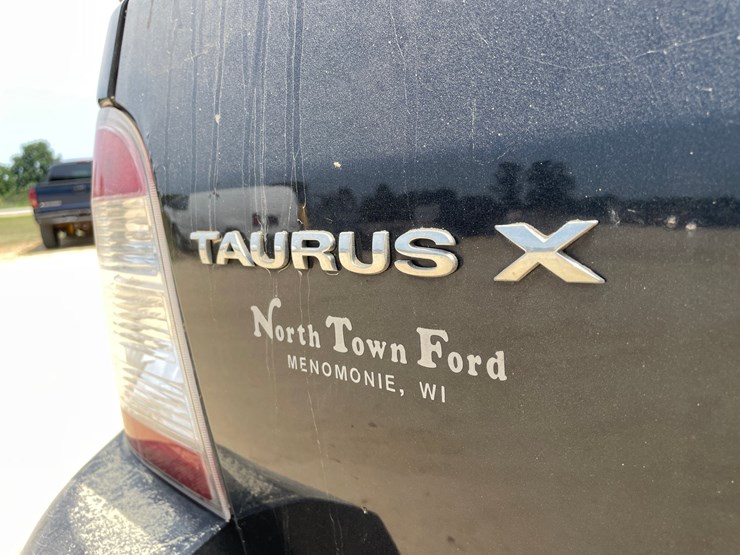 2008-ford-taurus-x-image-10