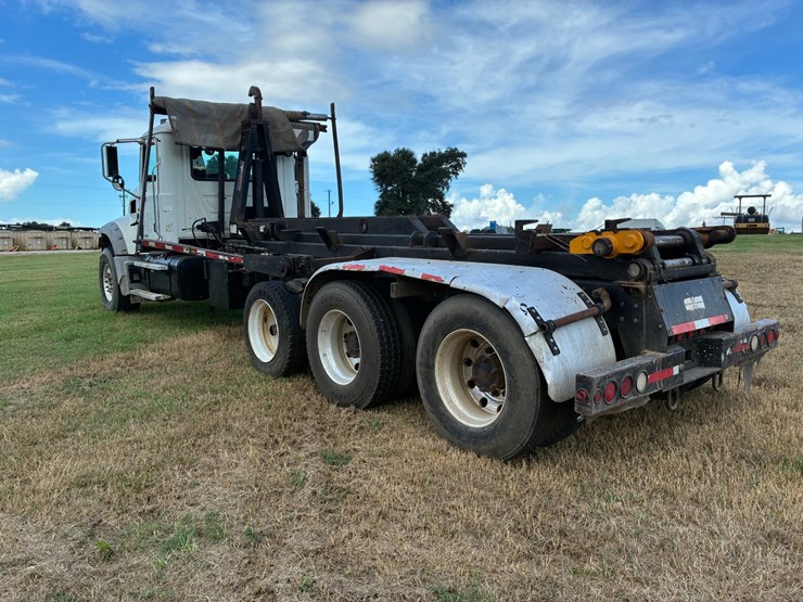 #3706-•-mack-hook-roll-off-truck-image-4