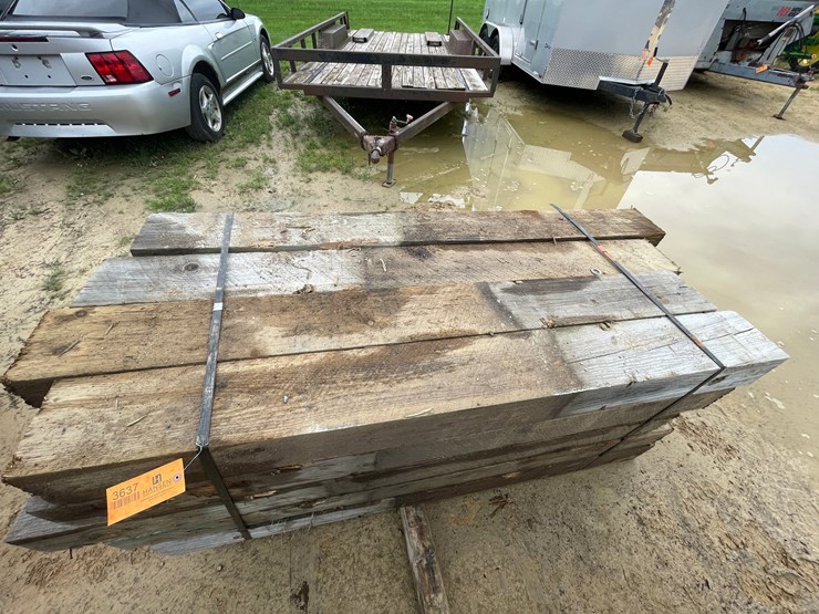 #3637-•-bundle-of-used-guard-rail-posts-image-9