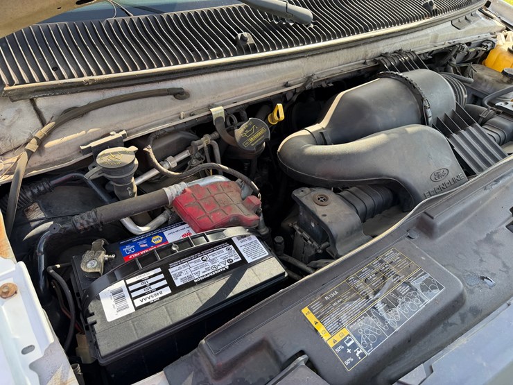 2012-ford-e150-image-26