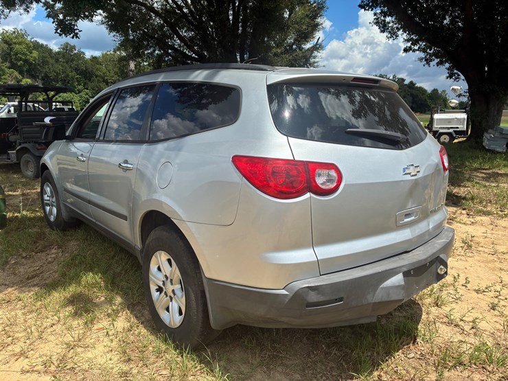 2009-chevrolet-traverse-image-4