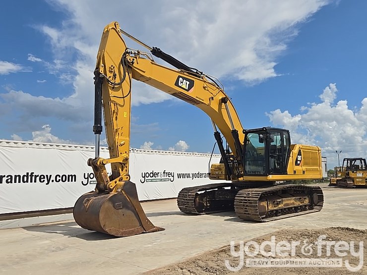 2019-caterpillar-336-image-1