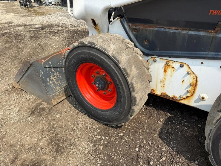 2020-bobcat-s76-image-16