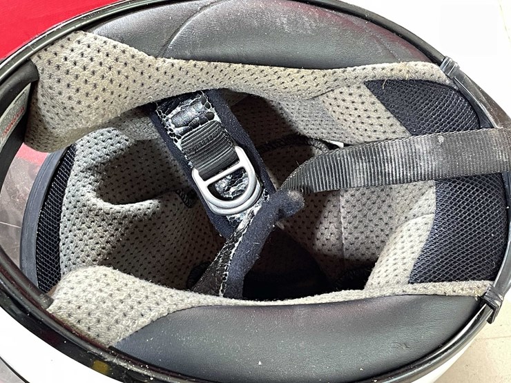 #5748-•-shoei-motorcycle-helmet-image-6