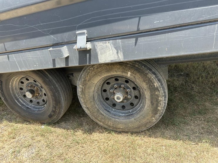 2019-gooseneck-load-trail-image-14