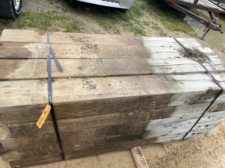 #3635-•-bundle-of-used-guard-rail-posts-image-9