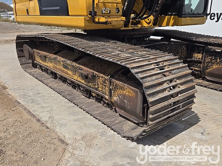 2019-caterpillar-336-image-14
