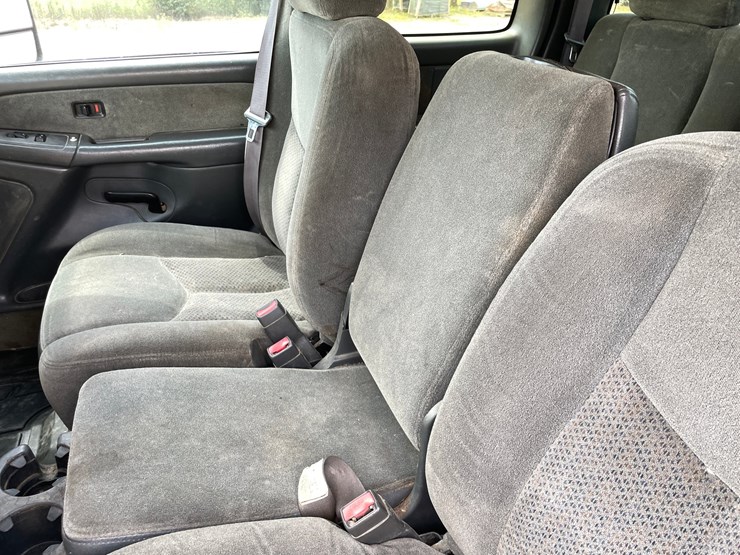 2003-chevrolet-silverado-2500hd-image-86
