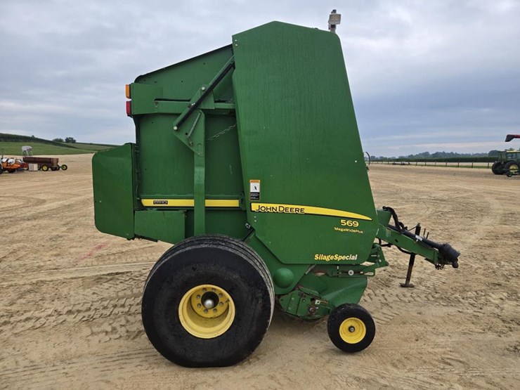john-deere-569-image-6