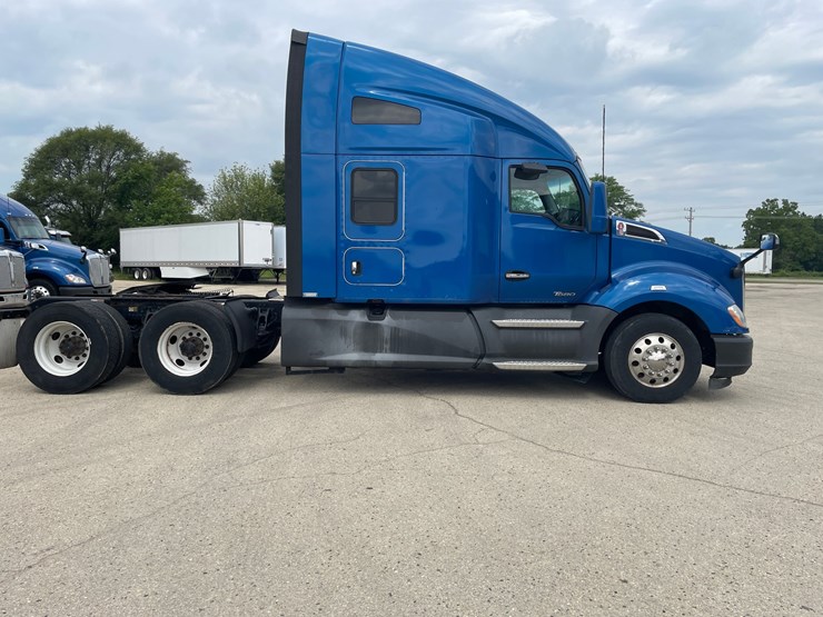 2020-kenworth-t680-image-4