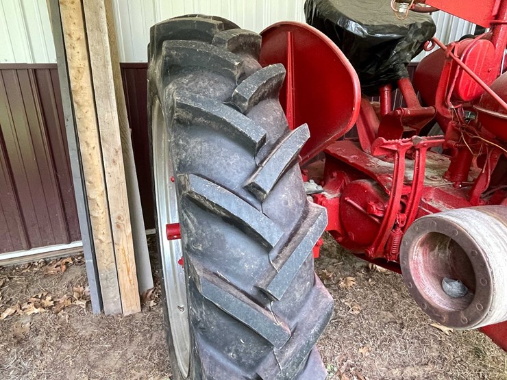 #5701-•-1947-mccormick-farmall-international-harvester-image-9