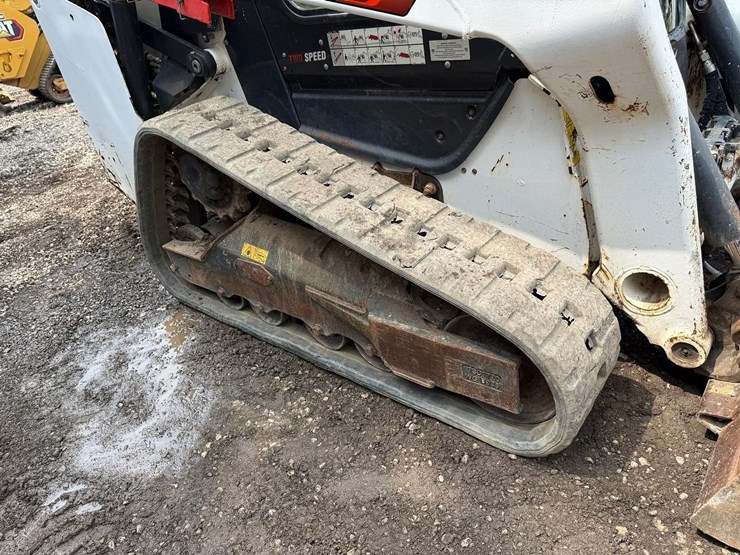2020-bobcat-t76-image-12