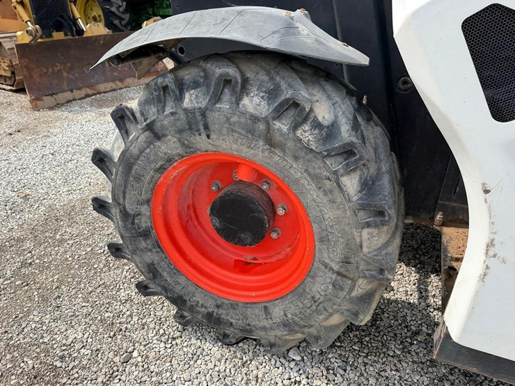 2022-bobcat-tl619-image-13