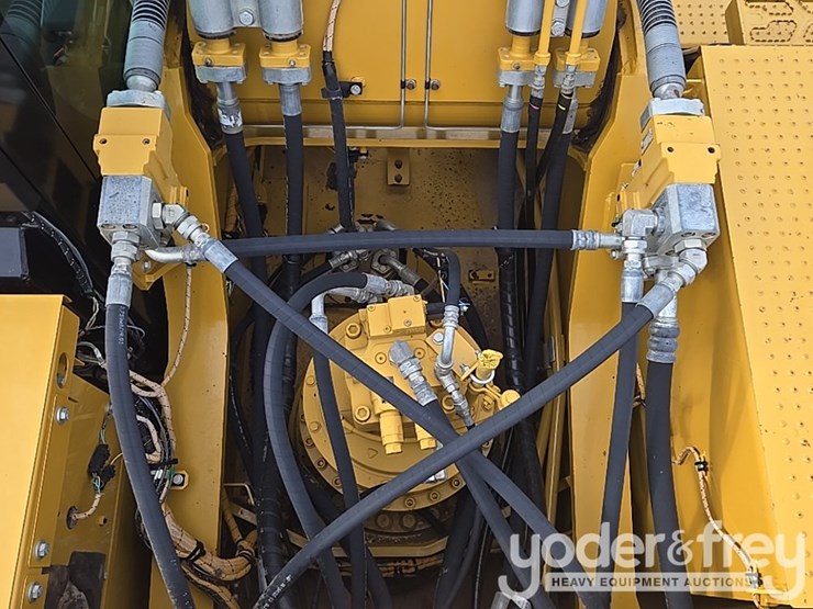 2019-caterpillar-336-image-46