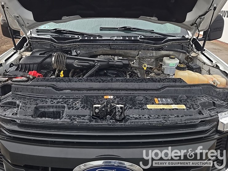 2017-ford-f550-image-23