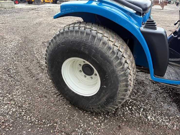 new-holland-tc25d-image-13