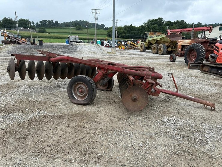massey-ferguson-30-image-1