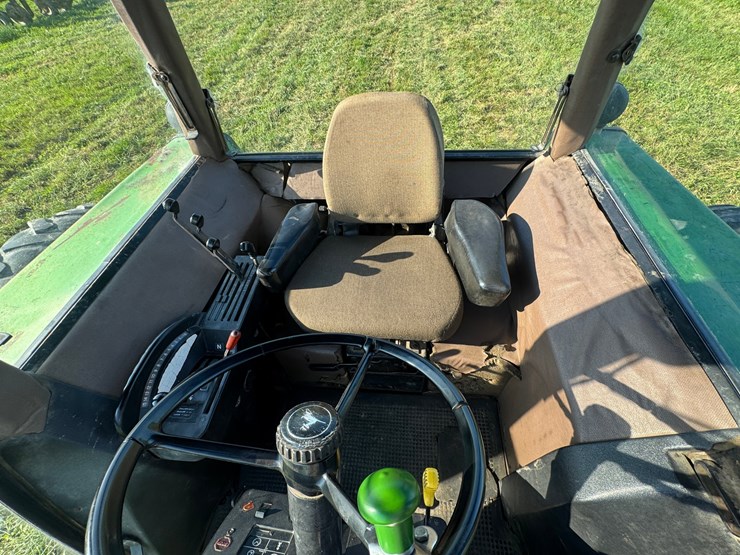 john-deere-4850-image-36