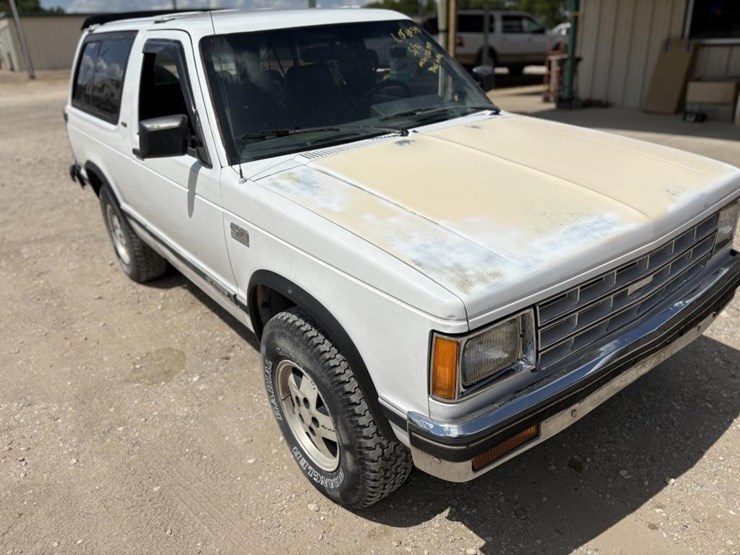 1991-chevrolet-blazer-image-8