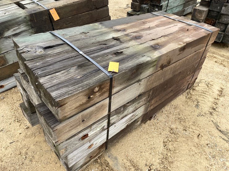 #3628-•-bundle-of-used-guard-rail-posts-image-2